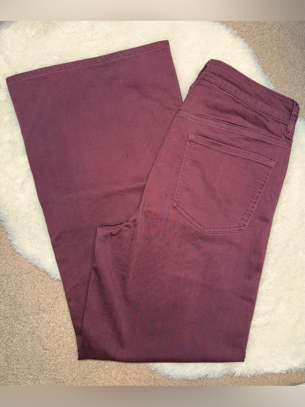 Quince Bella Stretch Wide Leg Jeans in Wine Tasting Red Size 30